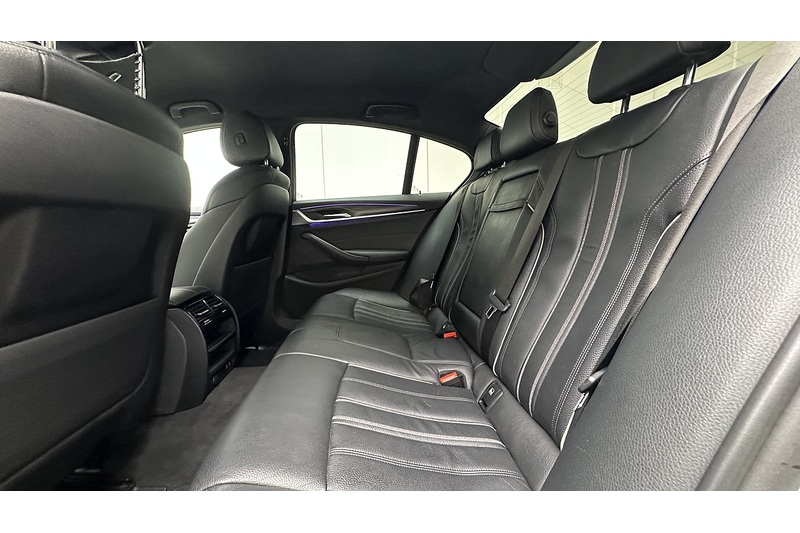 BMW 5 Series 520d MHT M Sport - U3963
