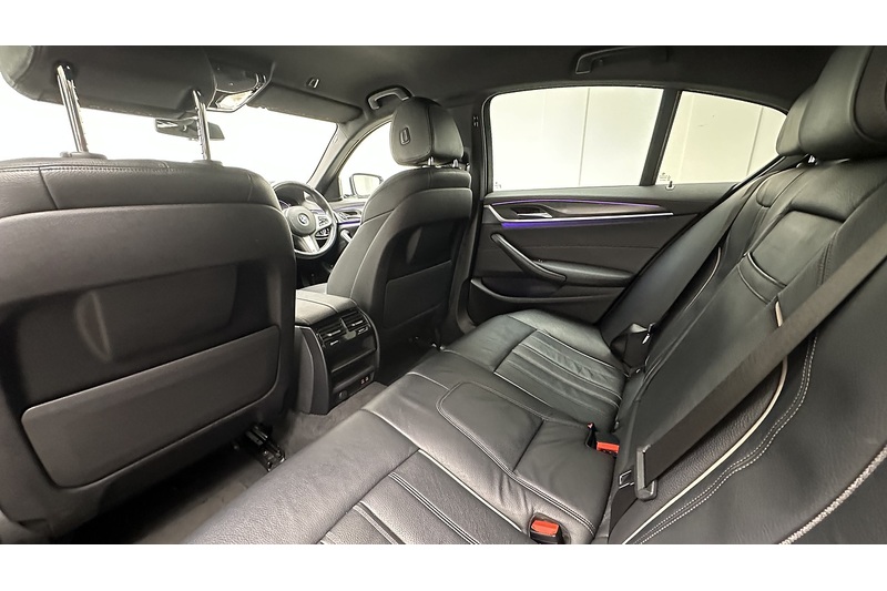 BMW 5 Series 520d MHT M Sport - U3963