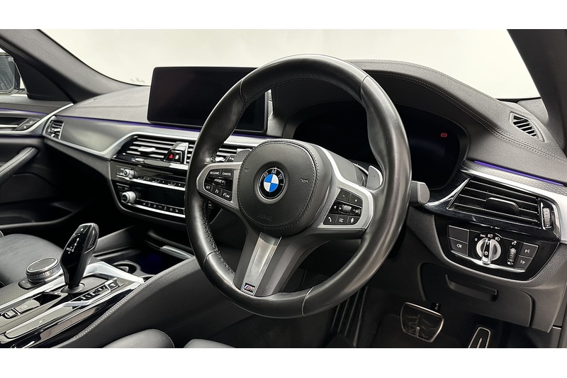 BMW 5 Series 520d MHT M Sport - U3963