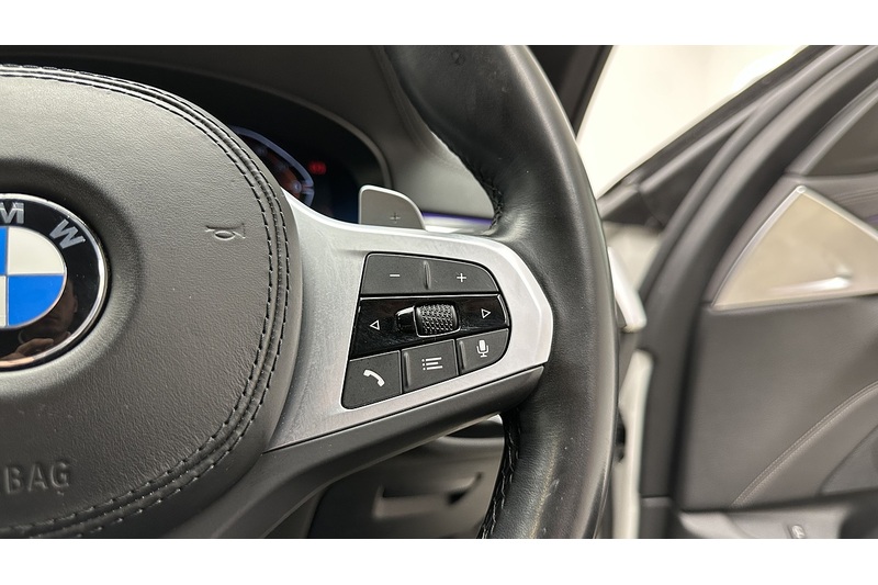 BMW 5 Series 520d MHT M Sport - U3963