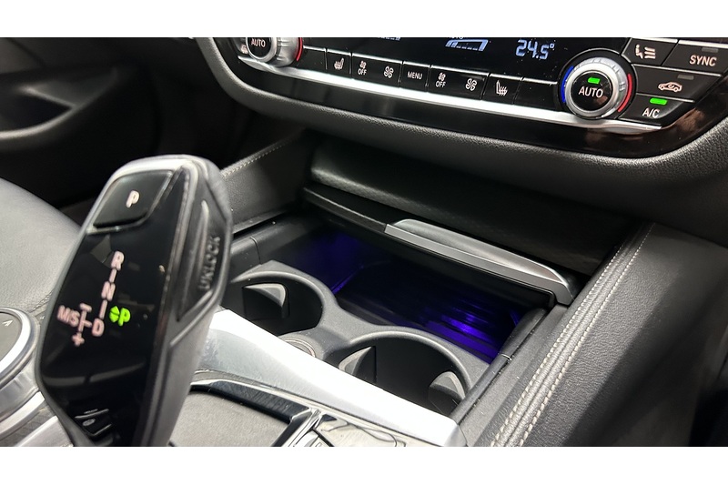 BMW 5 Series 520d MHT M Sport - U3963