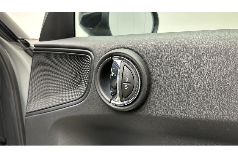 MINI Countryman Cooper Classic - U3972