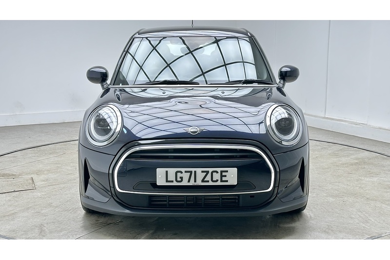MINI Hatch Cooper Exclusive - U3973