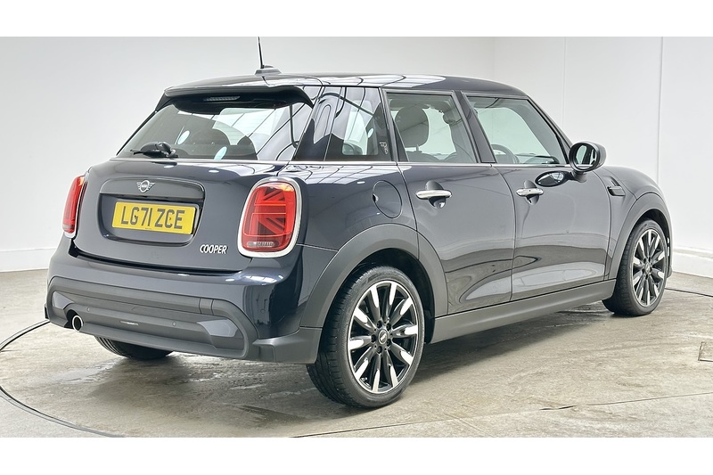MINI Hatch Cooper Exclusive - U3973
