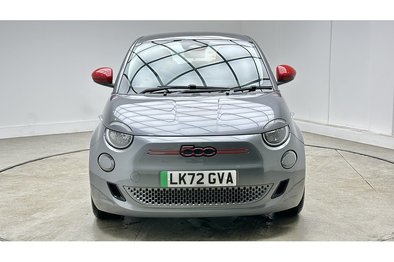 Fiat 500e RED - U3980