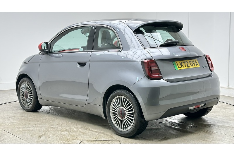 Fiat 500e RED - U3980
