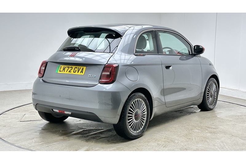 Fiat 500e RED - U3980