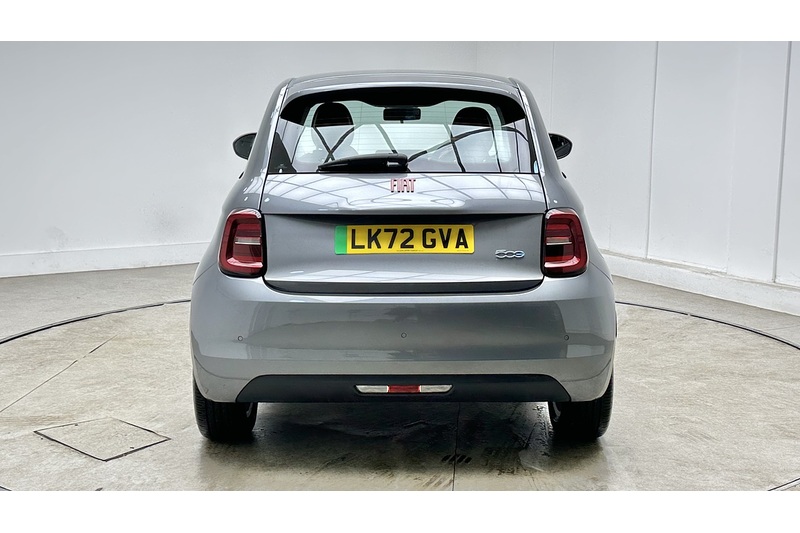 Fiat 500e RED - U3980