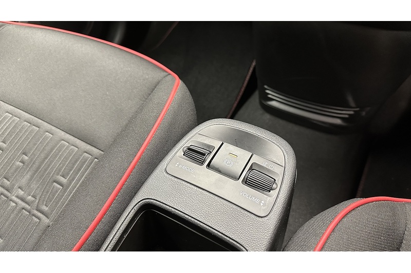 Fiat 500e RED - U3980