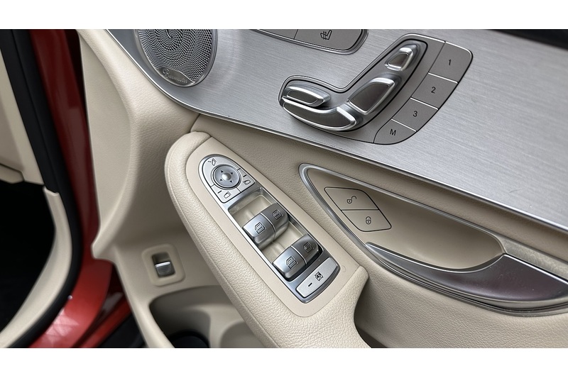 Mercedes-Benz GLC GLC250 Sport - U3984