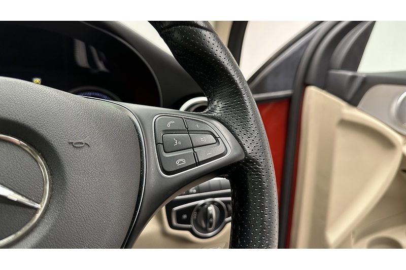 Mercedes-Benz GLC GLC250 Sport - U3984