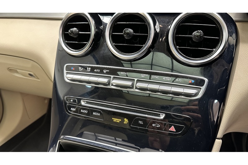 Mercedes-Benz GLC GLC250 Sport - U3984