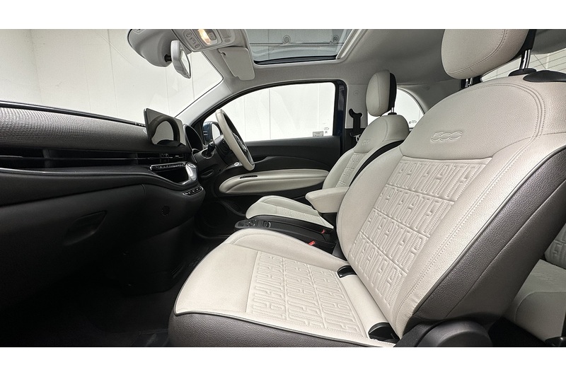 Fiat 500e La Prima - U3990