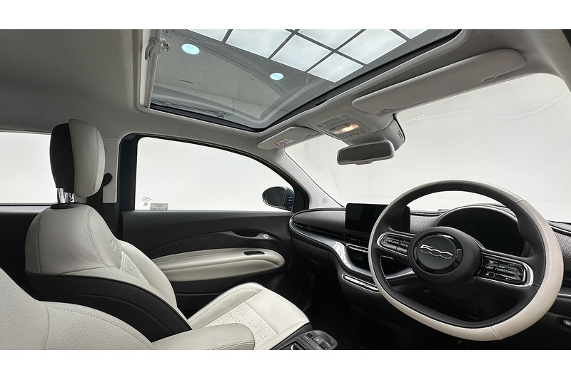 Fiat 500e La Prima - U3990