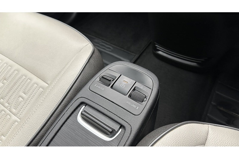 Fiat 500e La Prima - U3990