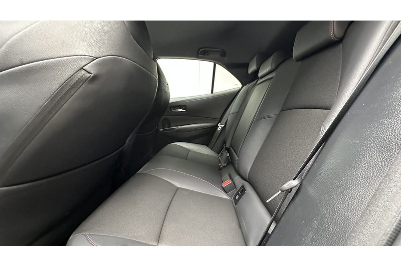 Toyota Corolla VVT-h GR SPORT - U3991