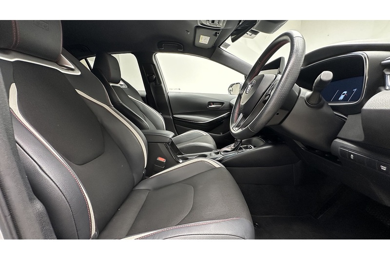 Toyota Corolla VVT-h GR SPORT - U3991