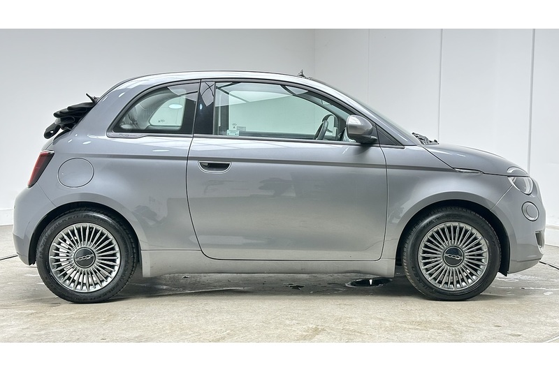 Fiat 500e C Icon - U3999