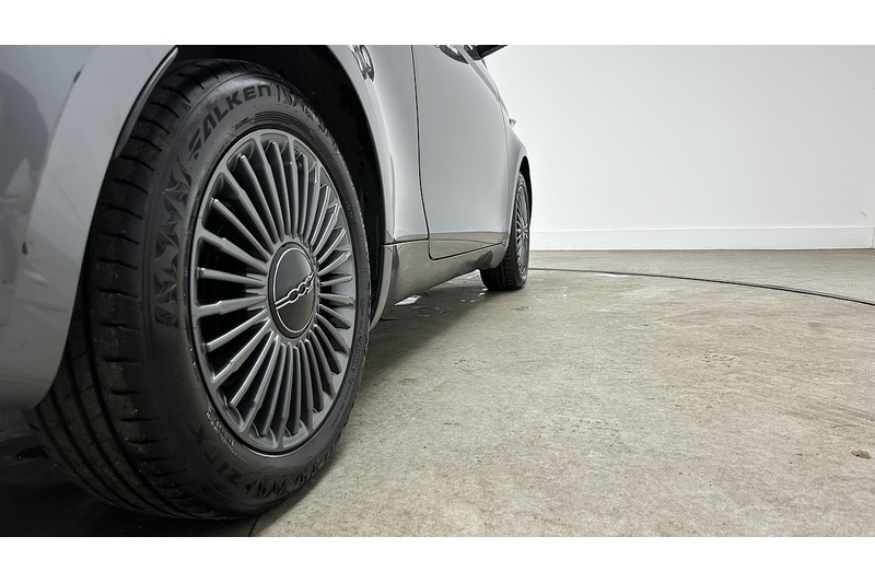 Fiat 500e C Icon - U3999