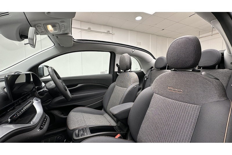Fiat 500e C Icon - U3999