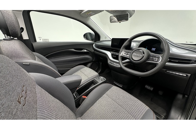 Fiat 500e C Icon - U3999