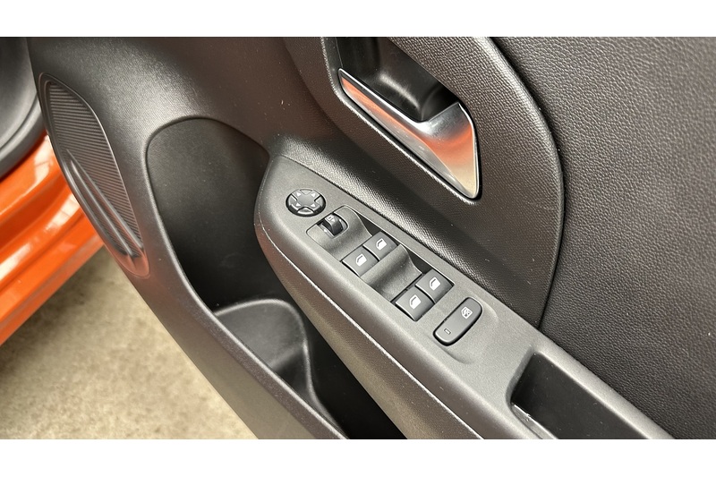 Vauxhall Corsa Electric Elite Nav - U4019