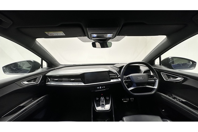 Audi Q4 e-tron Black Edition - U4023