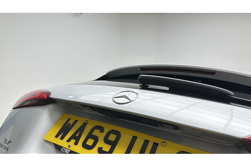 Mercedes-Benz A Class A180 AMG Line - U4052