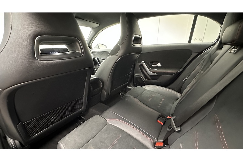 Mercedes-Benz A Class A180 AMG Line - U4052