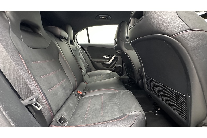 Mercedes-Benz A Class A180 AMG Line - U4052