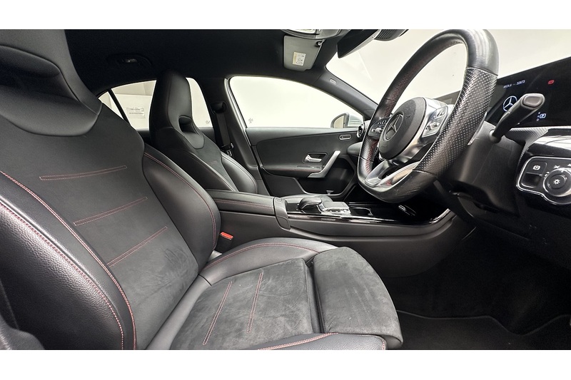 Mercedes-Benz A Class A180 AMG Line - U4052