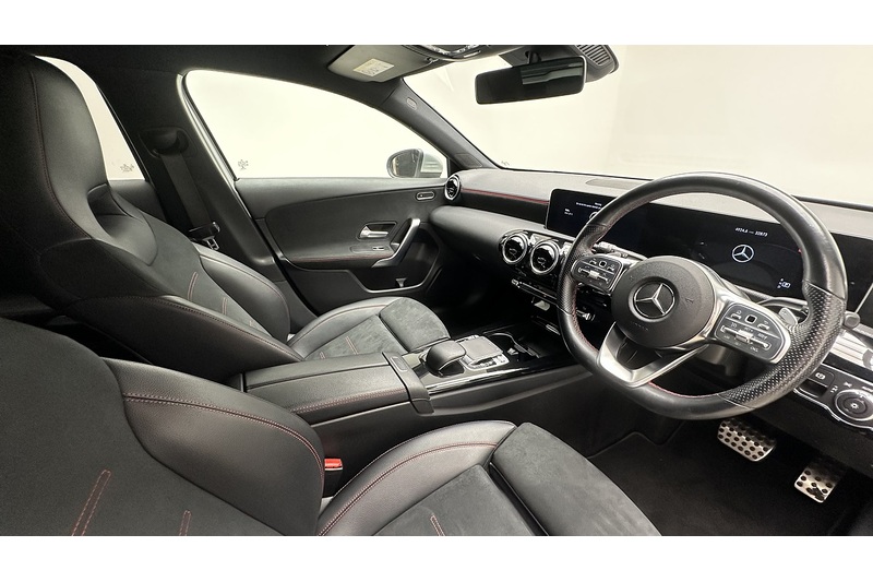 Mercedes-Benz A Class A180 AMG Line - U4052