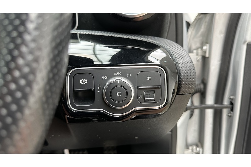 Mercedes-Benz A Class A180 AMG Line - U4052