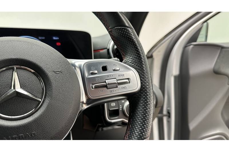 Mercedes-Benz A Class A180 AMG Line - U4052