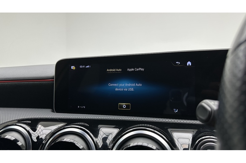 Mercedes-Benz A Class A180 AMG Line - U4052