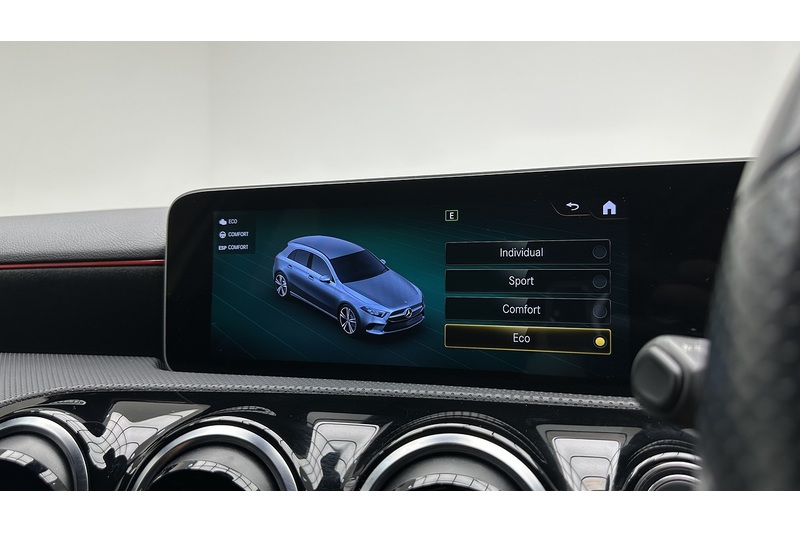 Mercedes-Benz A Class A180 AMG Line - U4052