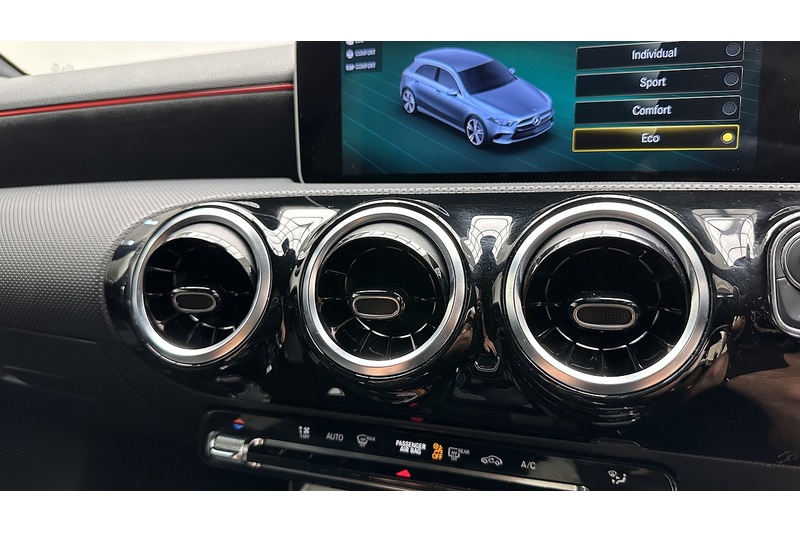 Mercedes-Benz A Class A180 AMG Line - U4052