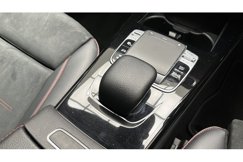 Mercedes-Benz A Class A180 AMG Line - U4052