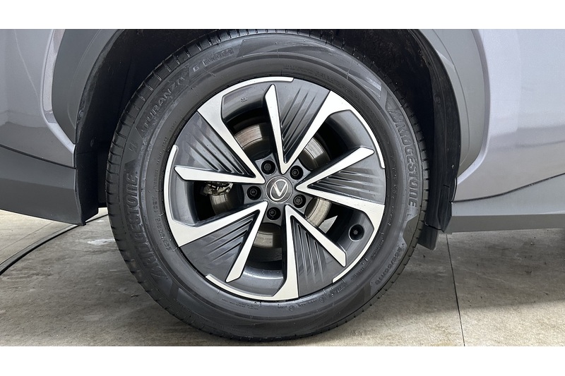 Lexus RZ 450e Premium - U4059