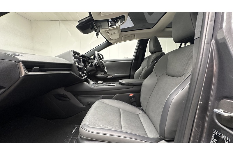 Lexus RZ 450e Premium - U4059