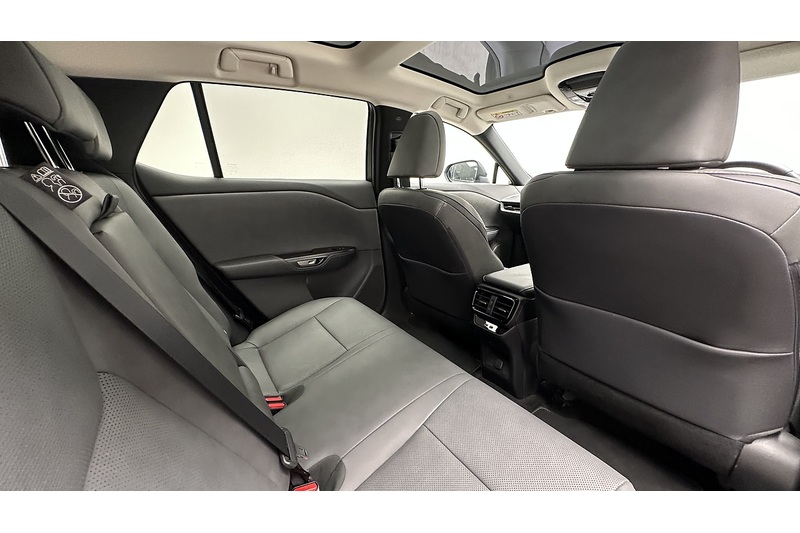 Lexus RZ 450e Premium - U4059