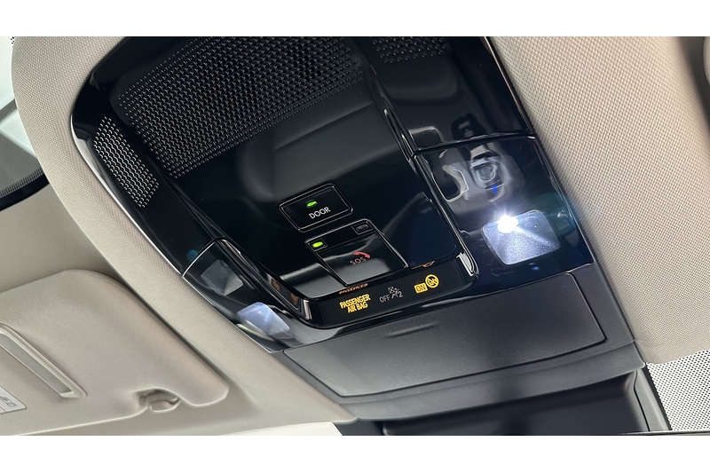 Lexus RZ 450e Premium - U4059