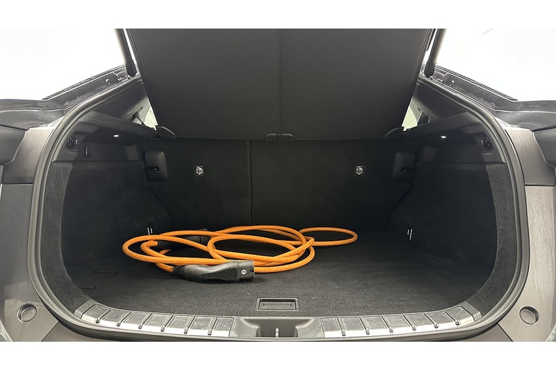 Lexus RZ 450e Premium - U4059