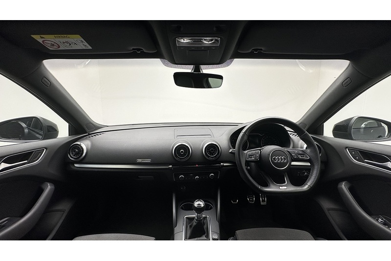Audi A3 TFSI Black Edition - U4068
