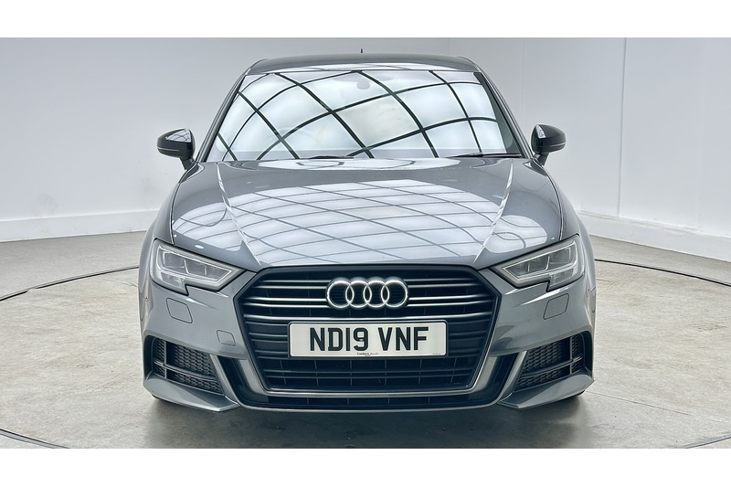 Audi A3 TFSI Black Edition - U4068