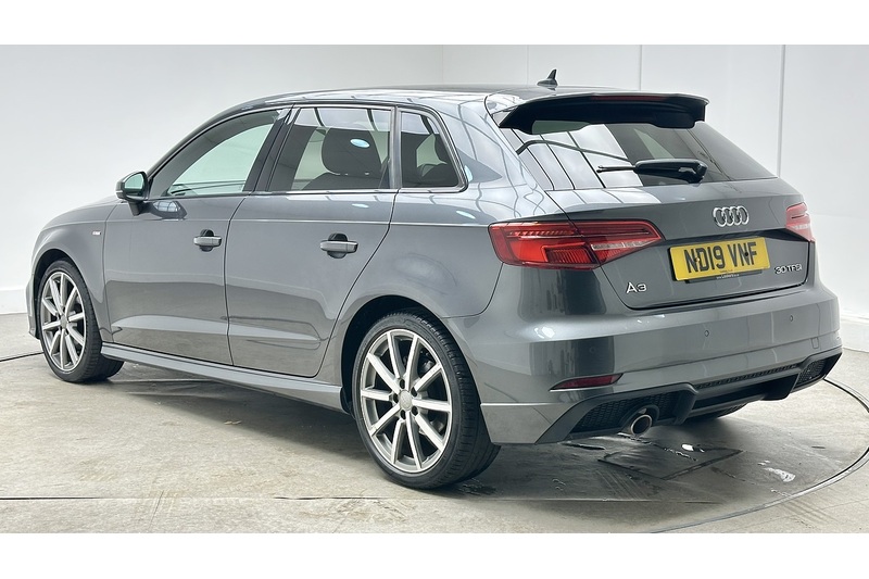 Audi A3 TFSI Black Edition - U4068