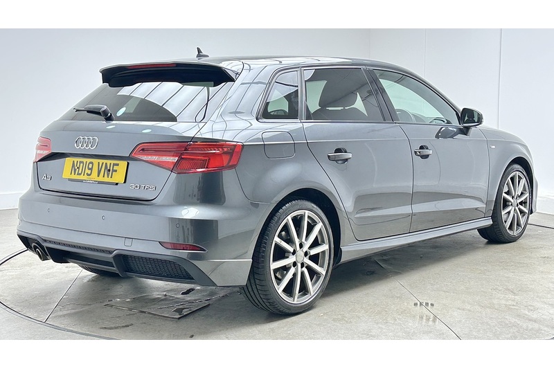 Audi A3 TFSI Black Edition - U4068