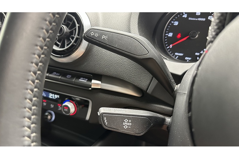 Audi A3 TFSI Black Edition - U4068
