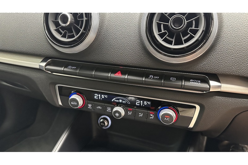 Audi A3 TFSI Black Edition - U4068