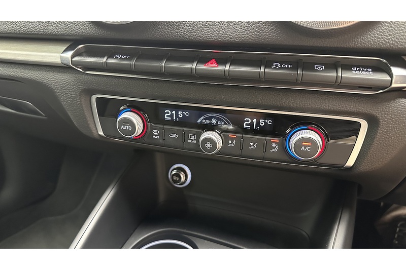 Audi A3 TFSI Black Edition - U4068